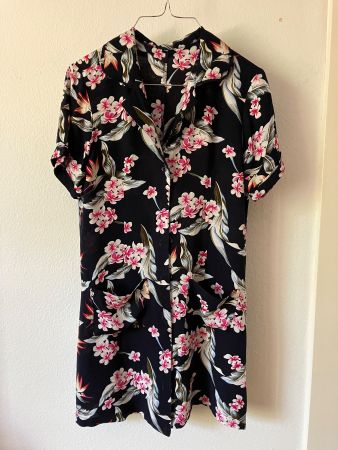 Sommerkleid Blumenprint Grösse S, Leicht und luftig!