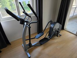 Life Fitness Crosstrainer -X1 Total Body- Top Zustand