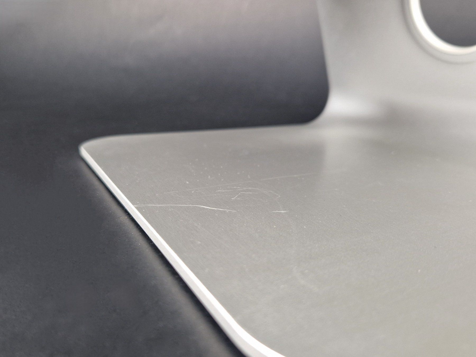Racks & Cavalletti: Rain Design mStand, Silber (Laptopständer) – Usato da Basel venduto da Restwert_Basel 4
