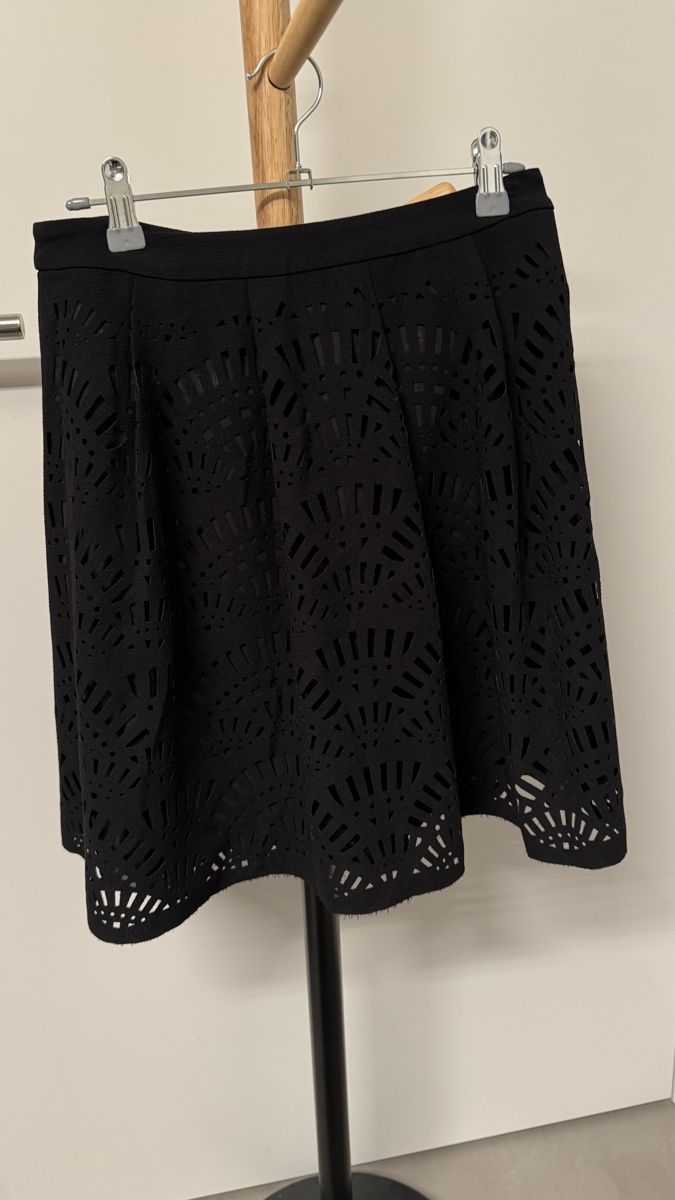 Röcke: Reiss Rock, Gr. 36, Schwarz, lasercut – Gebraucht aus Zürich von _luise_ 1