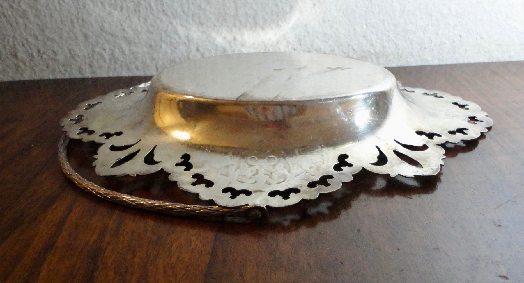 Ciotole: Elegantes Vintage-Tablett/Schale versilbert mit Griff – Usato da Wädenswil venduto da LIS11 3