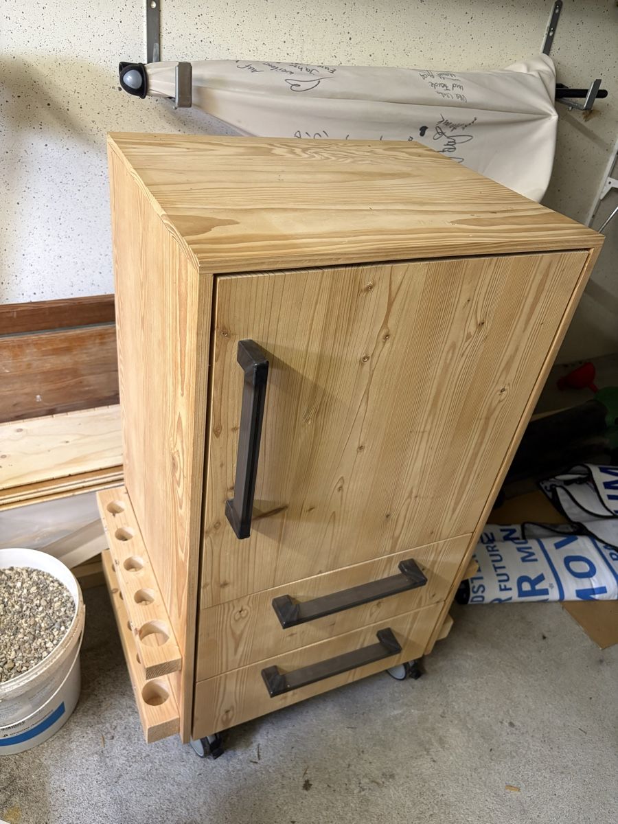 Commodes: Angelmöbel – D'occasion à Hendschiken par Niloc