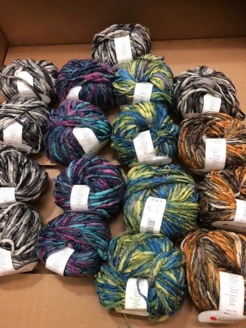 17 X WOLLE ZU 50G GEDIFRA 46% SCHURWOLLE 35% POLYMAID (Neu (gemäss ...