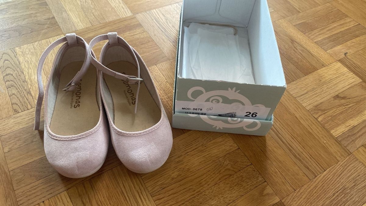 Scarpe per ragazze: Pisamonas Ballerinas Gr. 26. Neu – Nuovo e nell'imballaggio originale da Basel venduto da Madulun