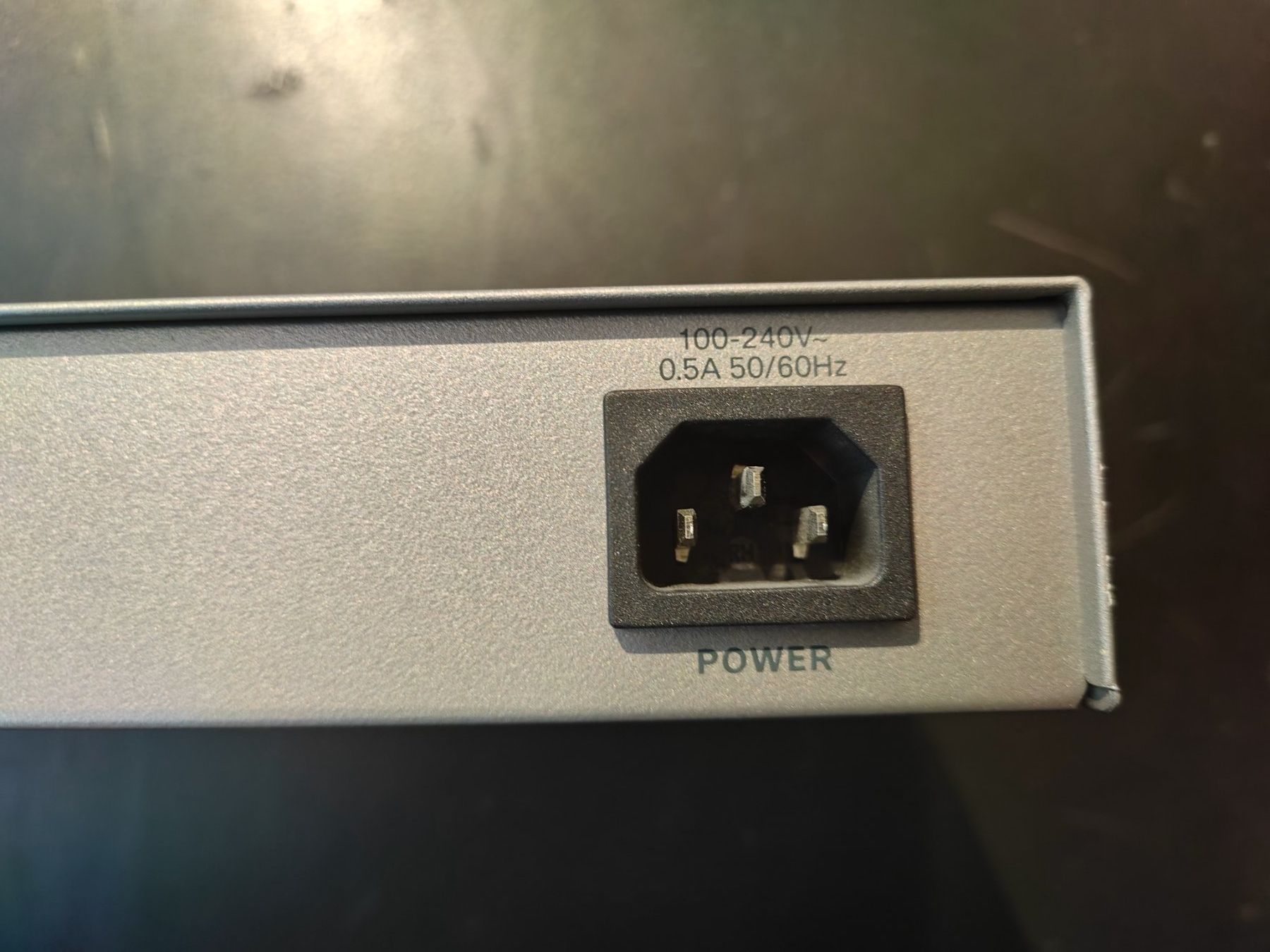 Cisco Hubs & Switches: Switch RJ45 CISCO SG100-16 v2 – Gebraucht aus Sion von Bang-OlufsenSion 3