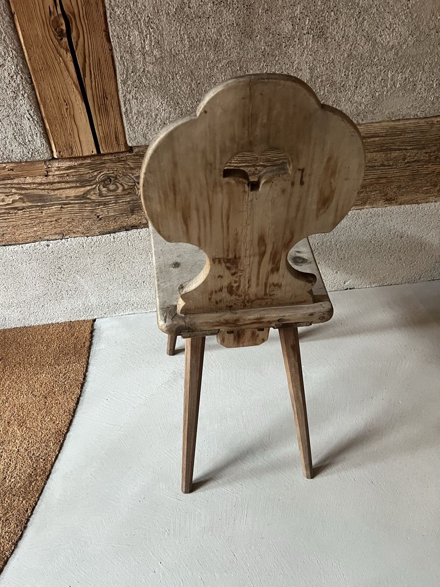 Sedie: Alte Stabelle Holzstuhl Stuhl Holz – Usato da Eglisau venduto da yd55 2