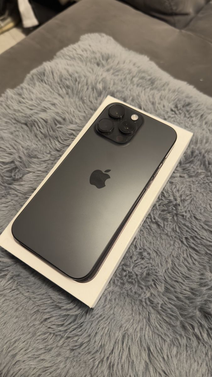 Apple Handys / Smartphones: Apple iPhone 16 Pro Max 256 GB 95% Battery – Neu (gemäss Beschreibung) aus Pontresina von pas_76cr
