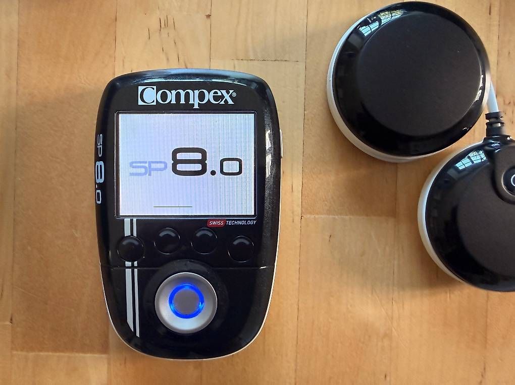 Compex Medizinische Geräte: Compex 8.0, kaum gebraucht – Gebraucht aus Horgen von Trimax 2