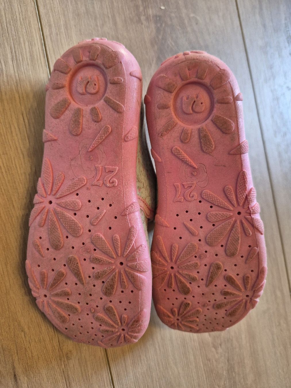 Elefanten Schuhe für Mädchen: Hausschuhe Elefanten Gr. 27 – Gebraucht aus Walenstadt von Ani23 3