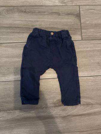 Baby Hose dunkelblau Grösse 74 guter Zustand