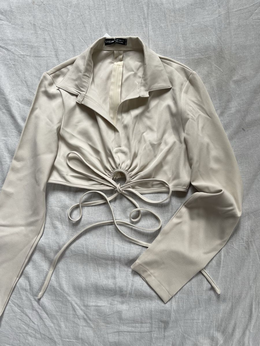 Camicette: Cream Crop Blouse – Nuovo (secondo la descrizione) da Zürich venduto da hsi_tl5c 4