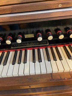 Musikinstrumente: Harmonium – Gebraucht aus Uerikon von Kubi11 1