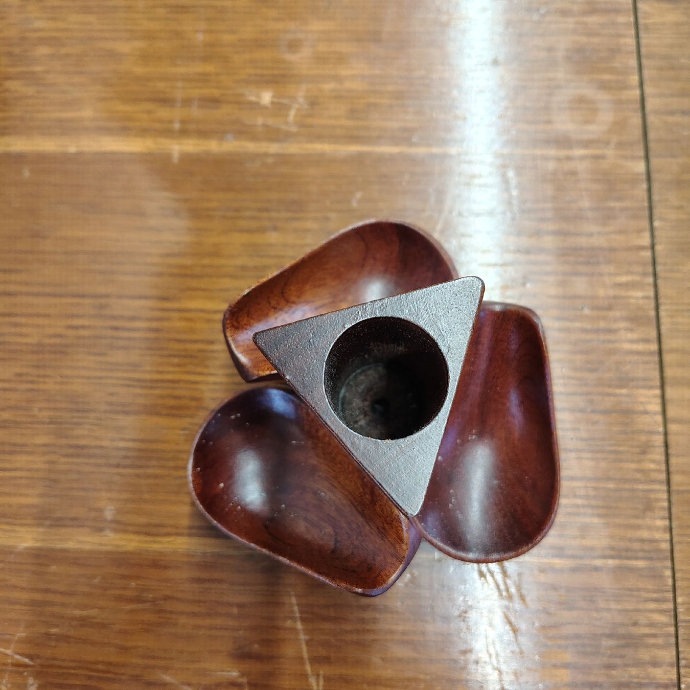 Pipes & Accessoires: 1960's Ro-El Pipe Stand – D'occasion à maroggia par tondo_Music 1