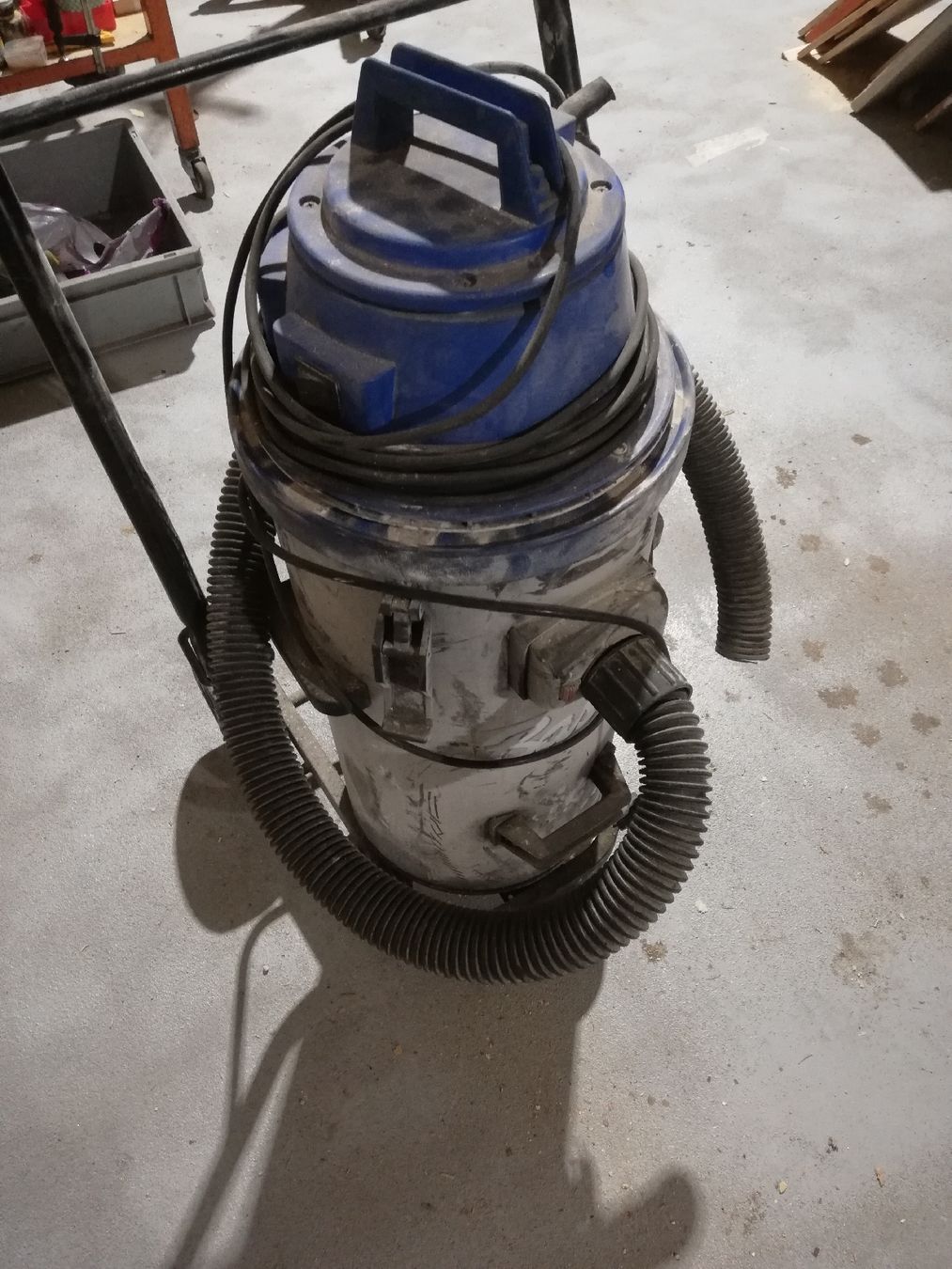 Aspirapolveri & Accessori: Aspirateur industriel  – Usato da Bourrignon venduto da Quicksson 1