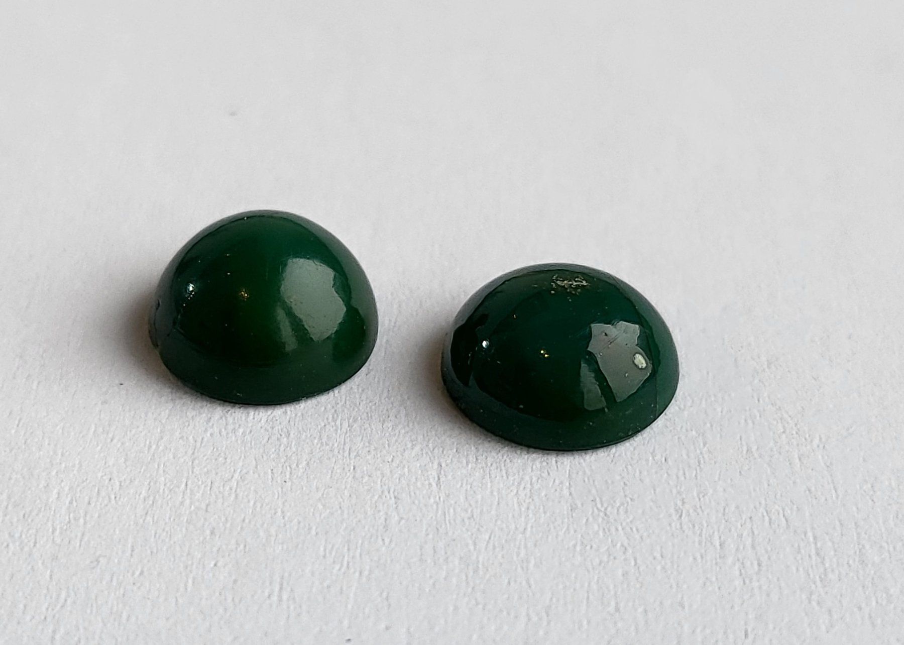 Edelsteine: * PAIRE DE CABOCHONS EN CHRYSOPRASE / TOTAL 3 cts – Neu (gemäss Beschreibung) aus La Chaux-de-Fonds von j-aime-les-gemmes 1