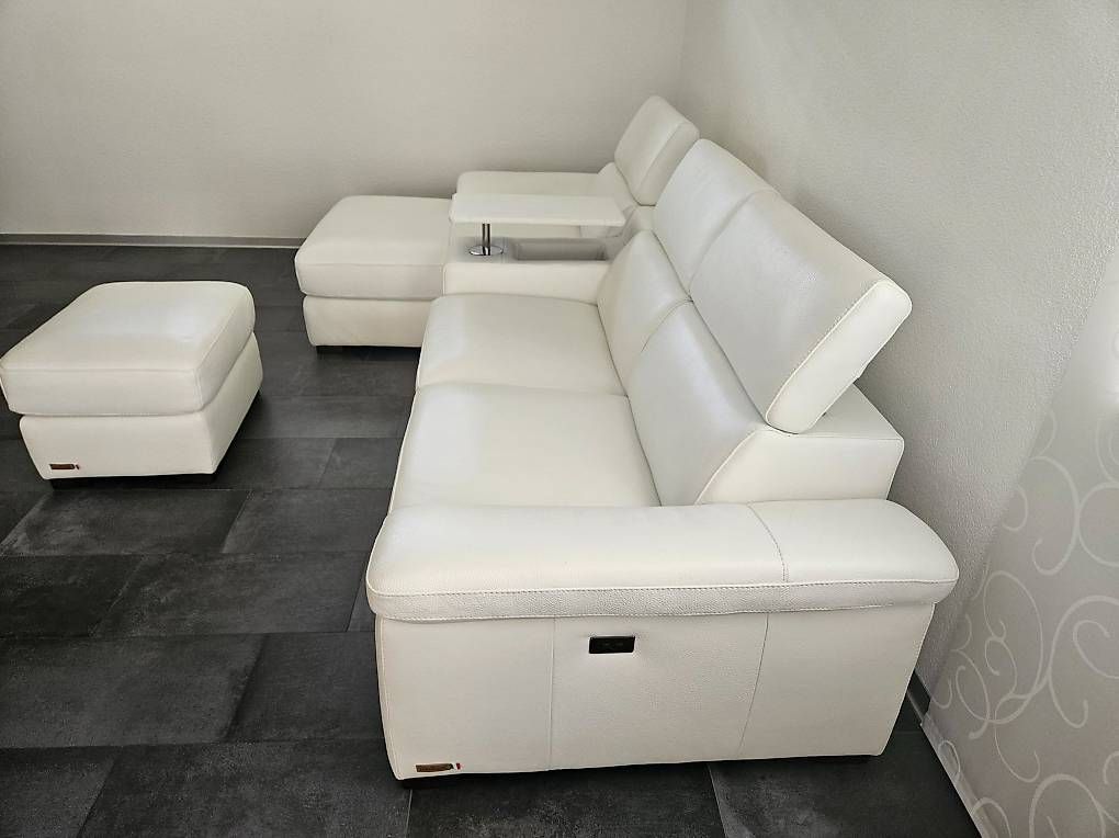 Divani: À vendre divan et son pouf – Usato da Büren an der Aare venduto da Amodon 1