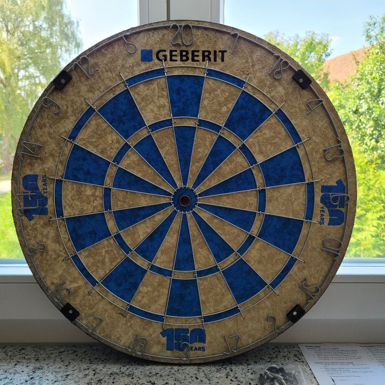 Tiro con l'arco: Dartscheibe mit 6 Darts - Neu und Originalverpackt – Nuovo e nell'imballaggio originale da Dörflingen venduto da tucson16 2