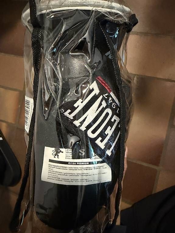 Schutz & Schoner: LEONE Fussschutz – Neu und originalverpackt aus Wilen b. Wil von Valerx 2