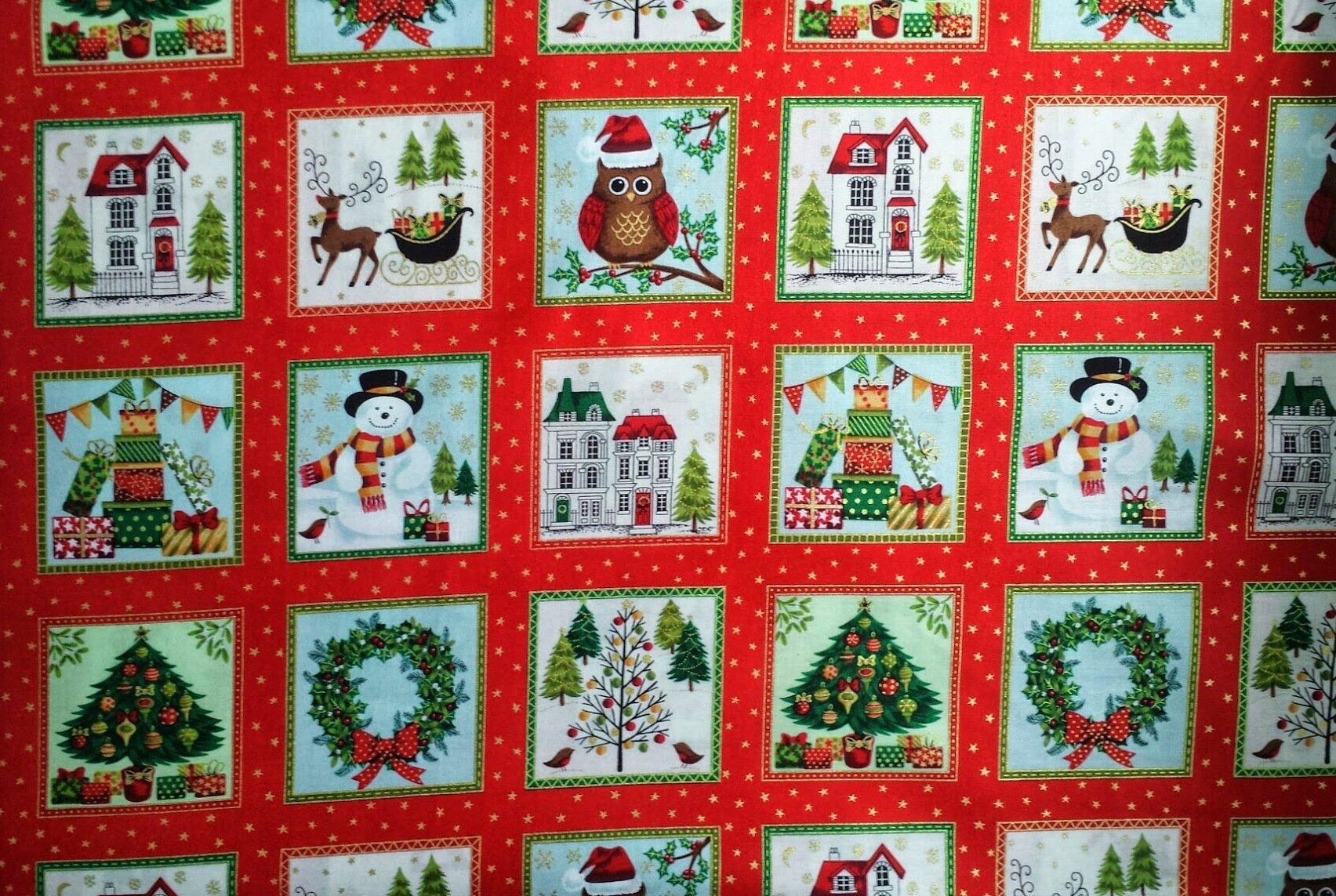 Tessuti: Labels Christmas Novelty Stoff – Nuovo (secondo la descrizione) da Langenthal venduto da flowersNbirds 1