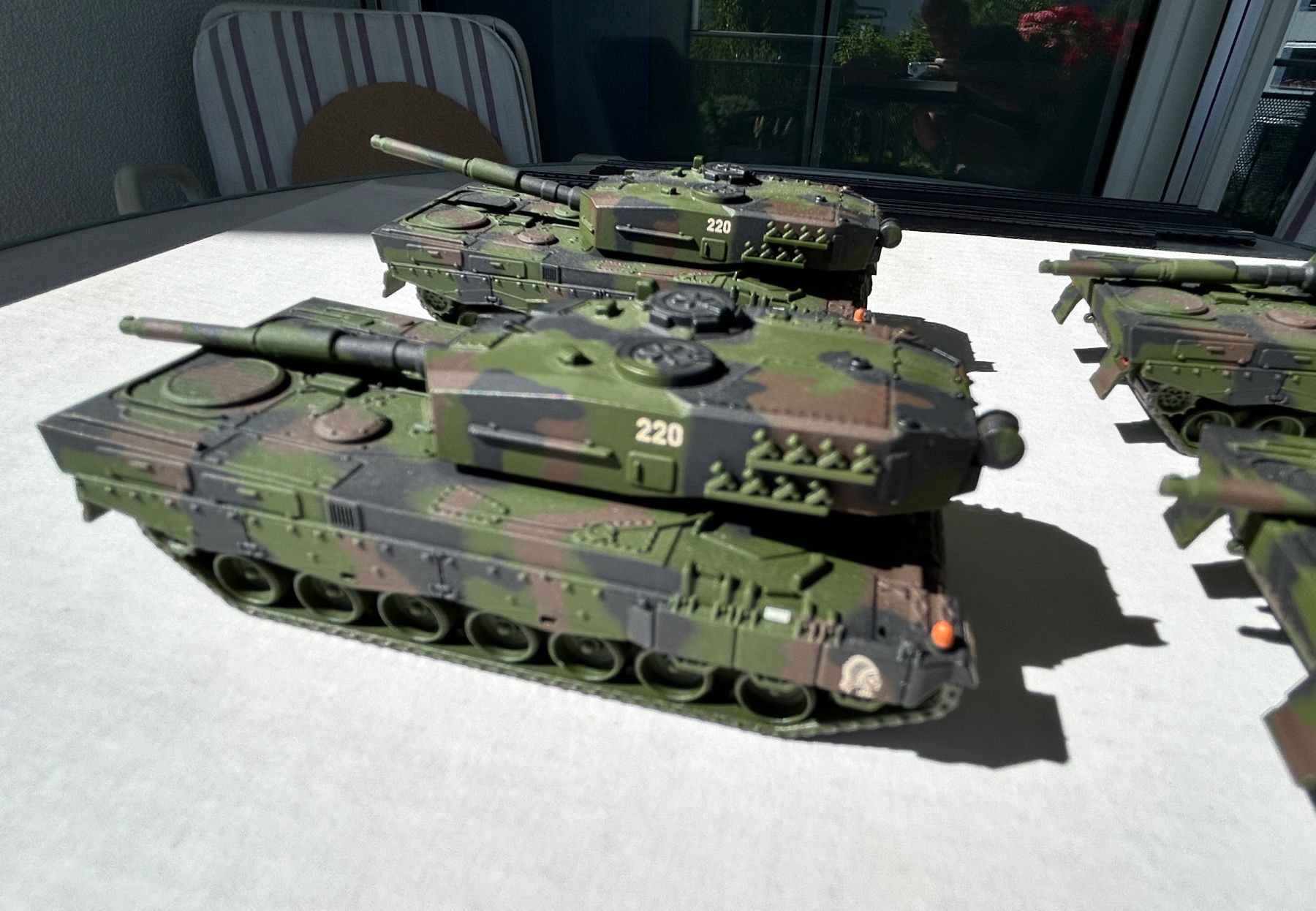 Schweizer Armee Kit di modellismo & Modellini statici: Märklin / 4MFOR 18581 Panzer Leopard 2A1, Ep.V, 1:87 – Usato da Adliswil venduto da Member25432 2