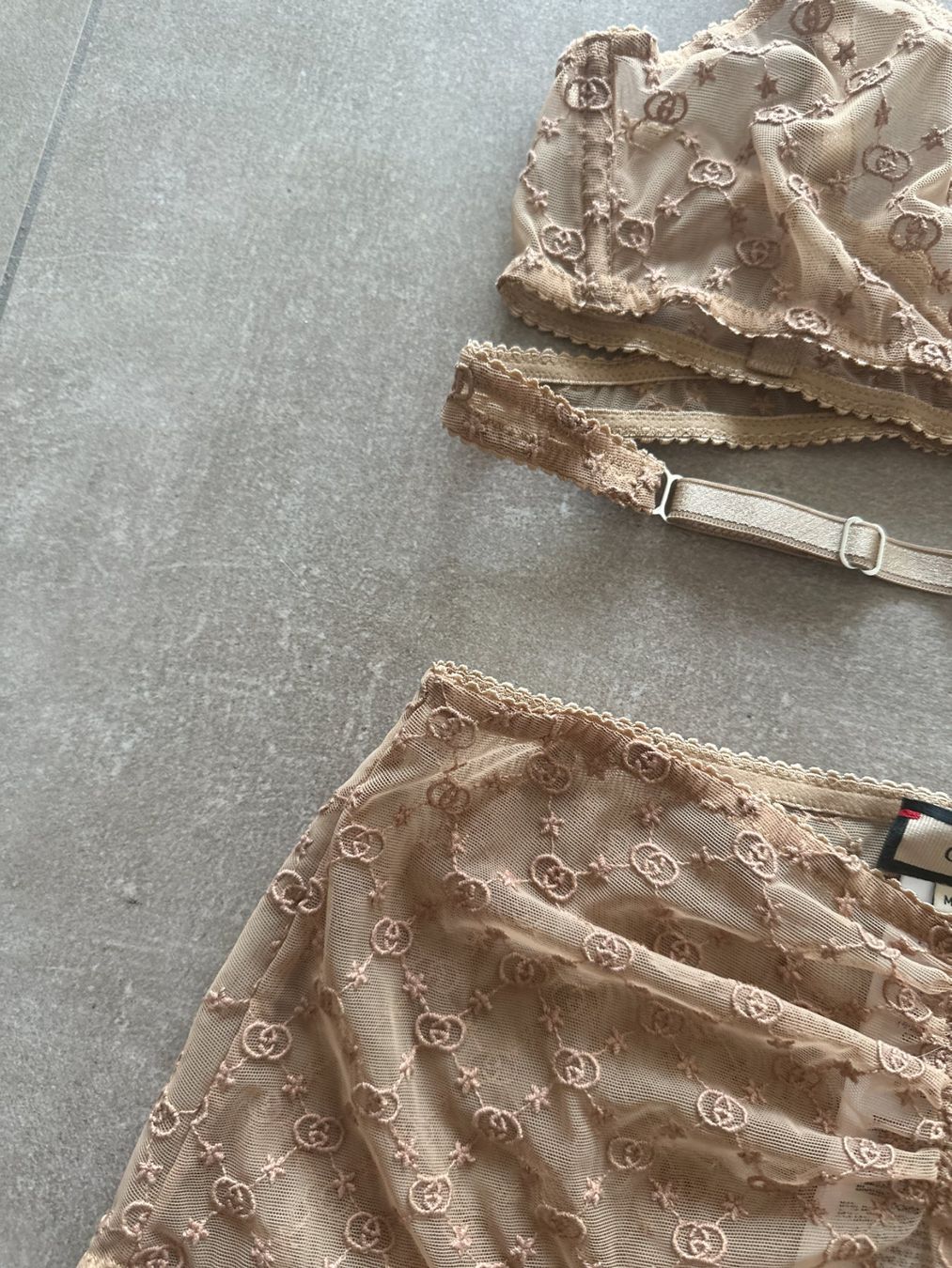 Gucci Altra biancheria intima: New lingerie set Gucci – Nuovo (secondo la descrizione) da Lugano venduto da juledo 1