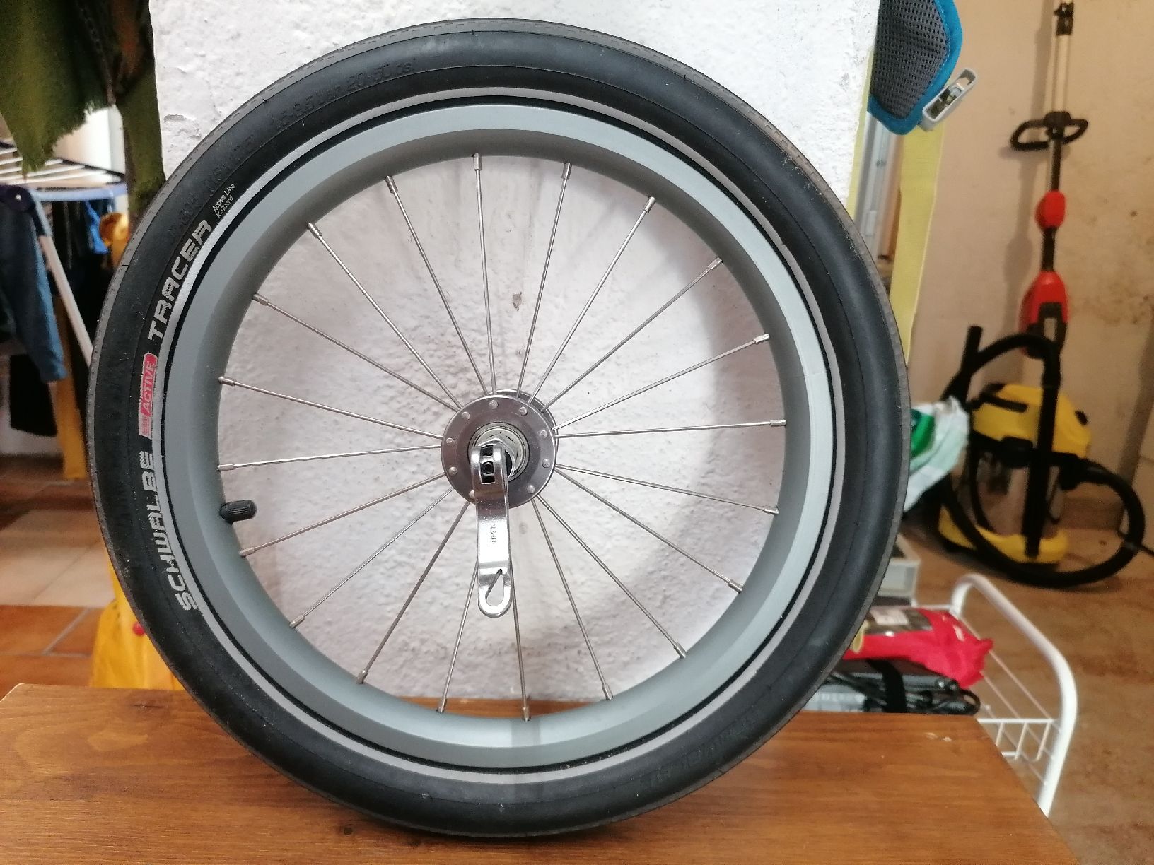 Pneumatici & Ruote complete: Thule Chariot CX2 Jogging Kit – Nuovo (secondo la descrizione) da Cadro venduto da AndreaDelMarum 1
