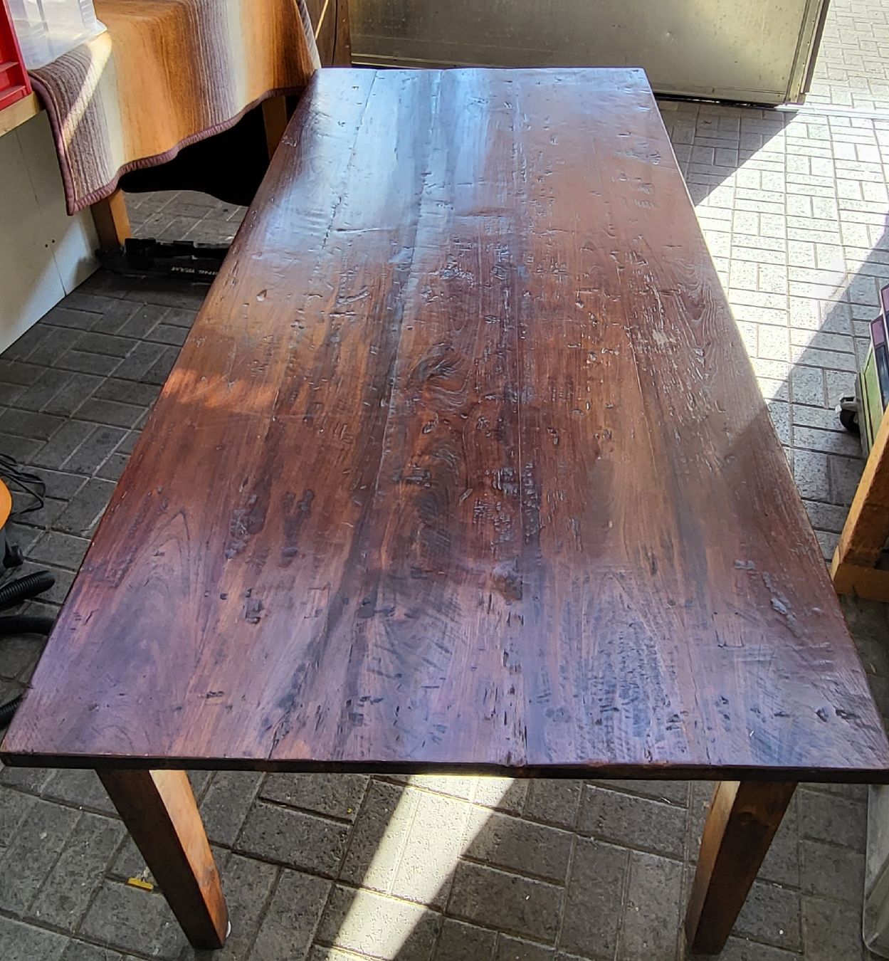 Tische: Mega! cooler grosser HolzTisch – Gebraucht aus Kägiswil von Megafi56