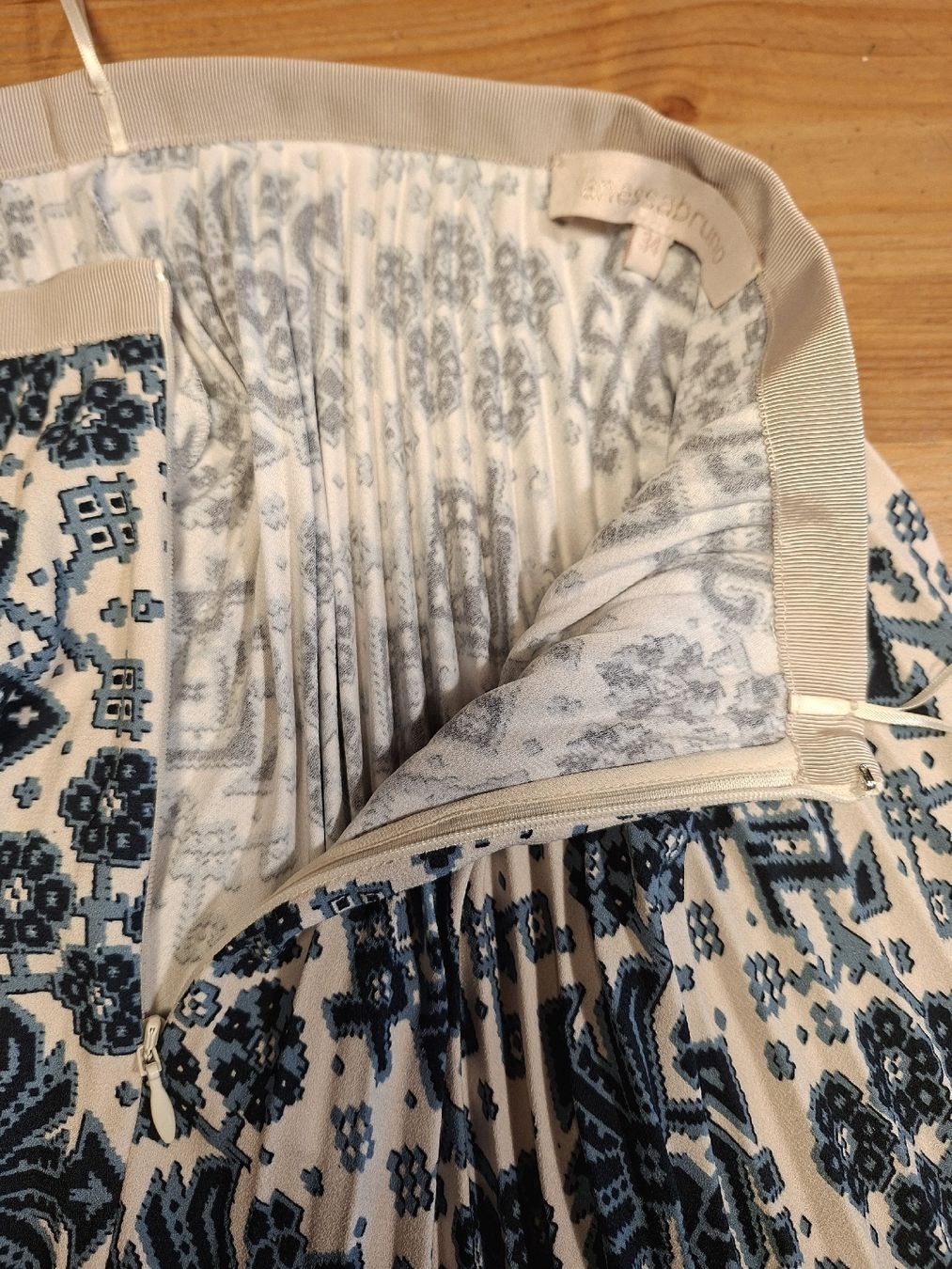 Vanessa Bruno Gonne: Jupe plissée Vanessa Bruno, taille 34 – Usato da Grindelwald venduto da mekke.mekke 5