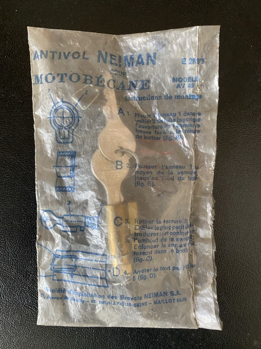 Mofa-Ersatzteile: Neiman AV49 Mofaschloss, motobecane, Cady – Neu und originalverpackt aus Birmenstorf AG von monza2011 2