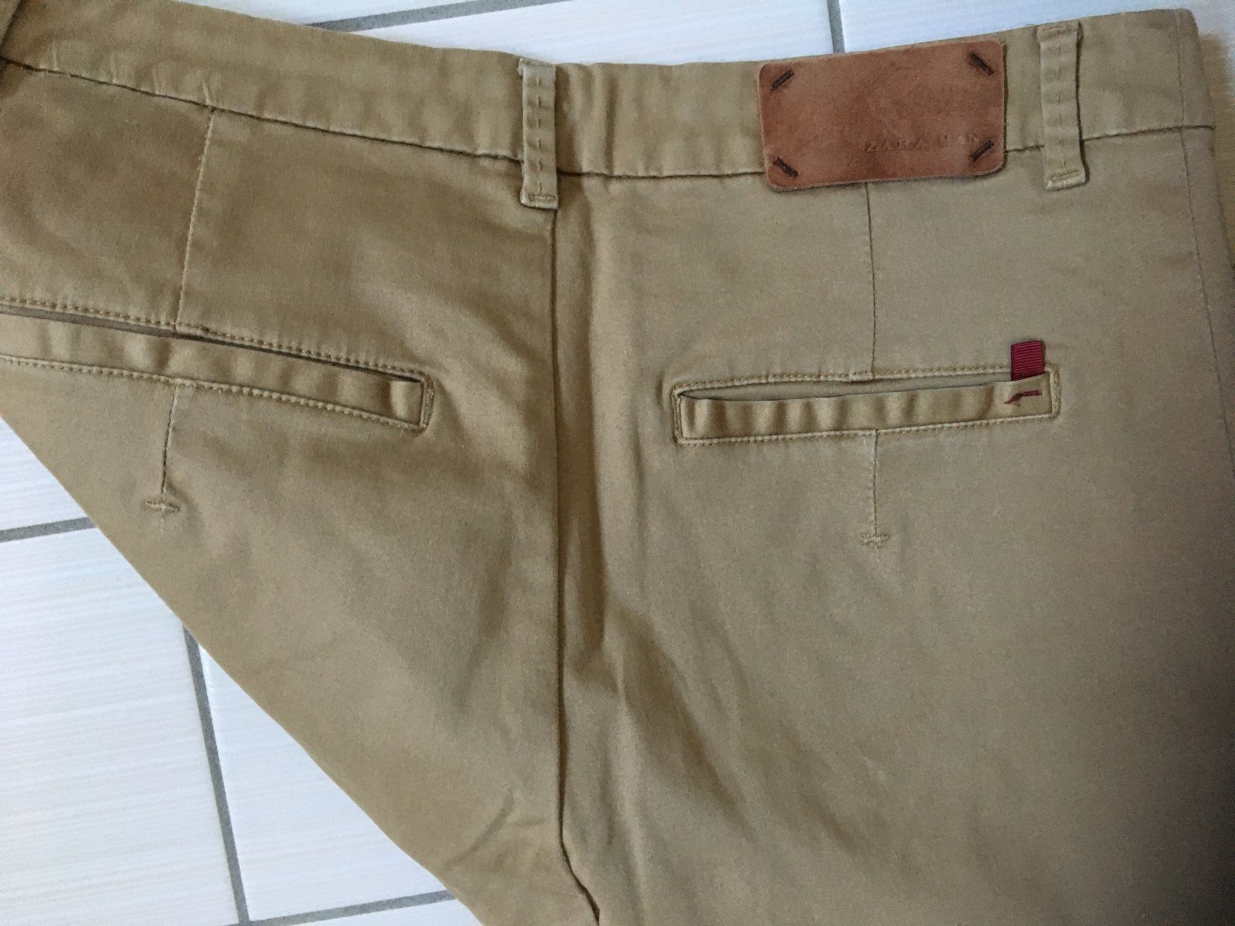 Zara Pantaloni: Hose Zara 40 – Usato da Arth venduto da Vrecam51 2