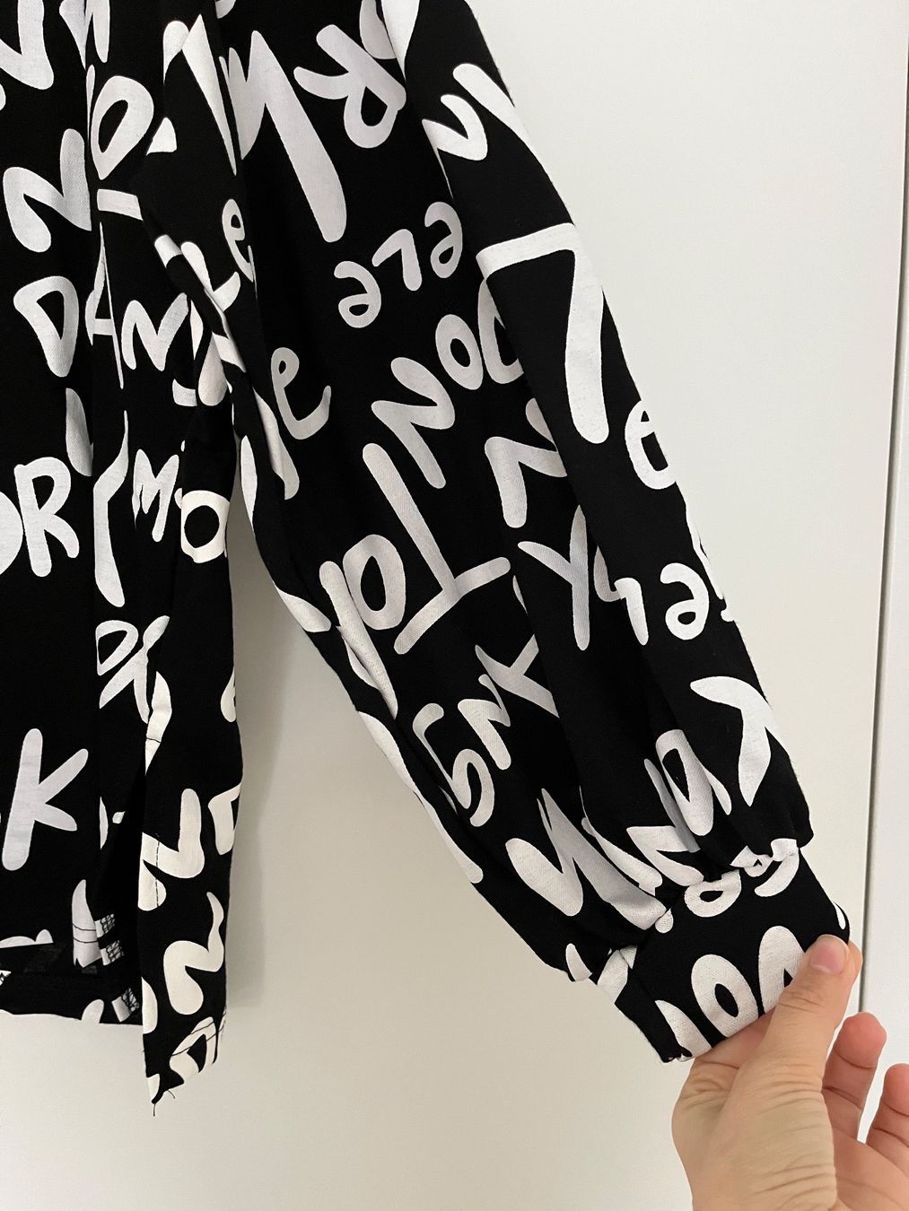Maglioni & Felpe: Pullover One Size, schwarz/weiss – Nuovo (secondo la descrizione) da Triesen venduto da atos87 1