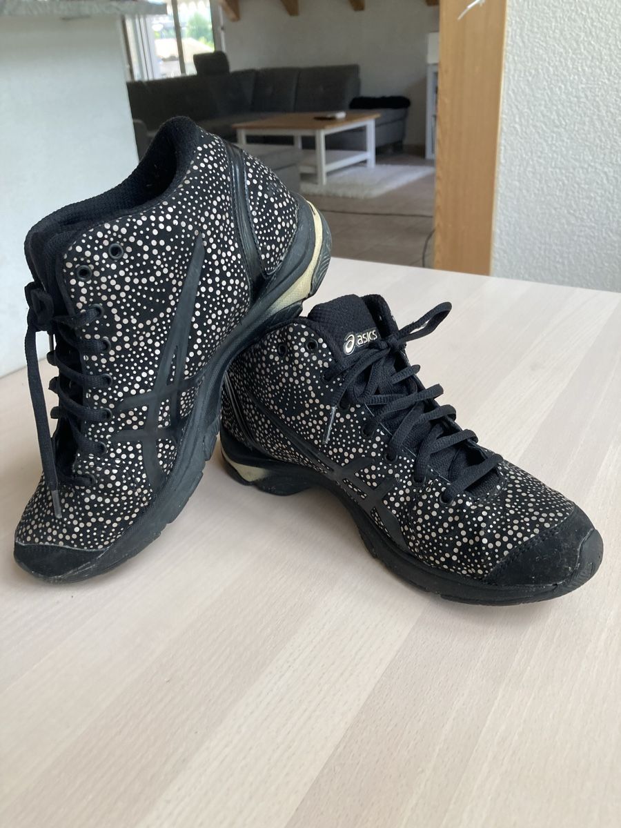 Asics Damenschuhe: Asics Freizeitschuh Gr 38 – Gebraucht aus MUENSINGEN von Simi2005