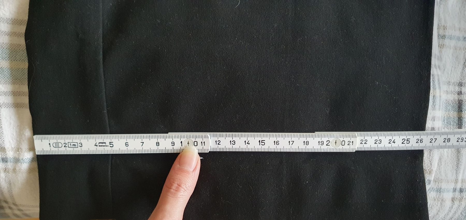 Bershka Pantaloni: Bershka Schwarze Stoffhose - Gr. 38 – Usato da Bern venduto da fede736 4