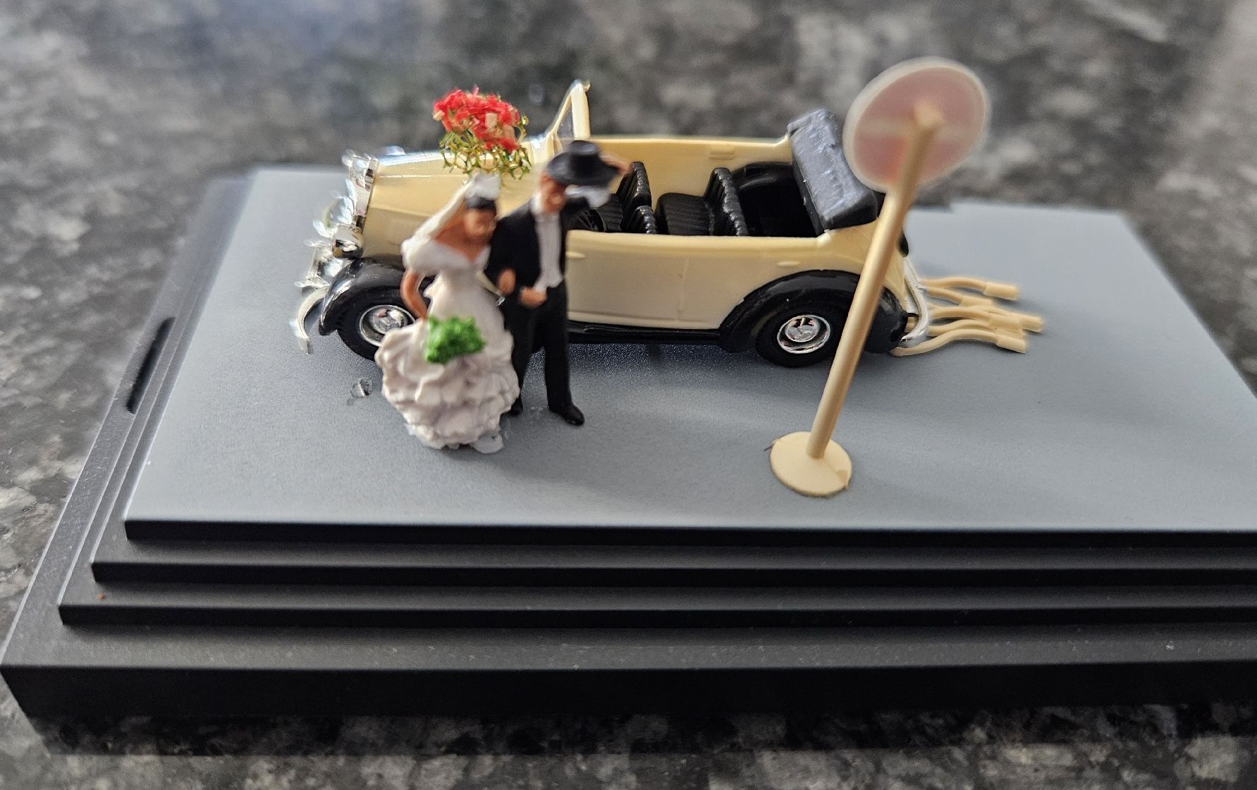 Busch Modellini di ferrovie: Busch Happy Day Hochzeit HO 1:87 – Nuovo (secondo la descrizione) da Kaiseraugst venduto da Carkos 1