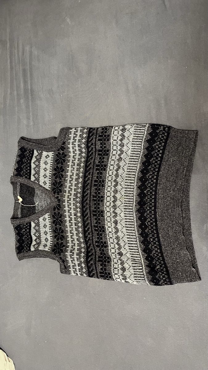 Maglioni & Felpe: Vintage Strickweste – Usato da Wolhusen venduto da elie10