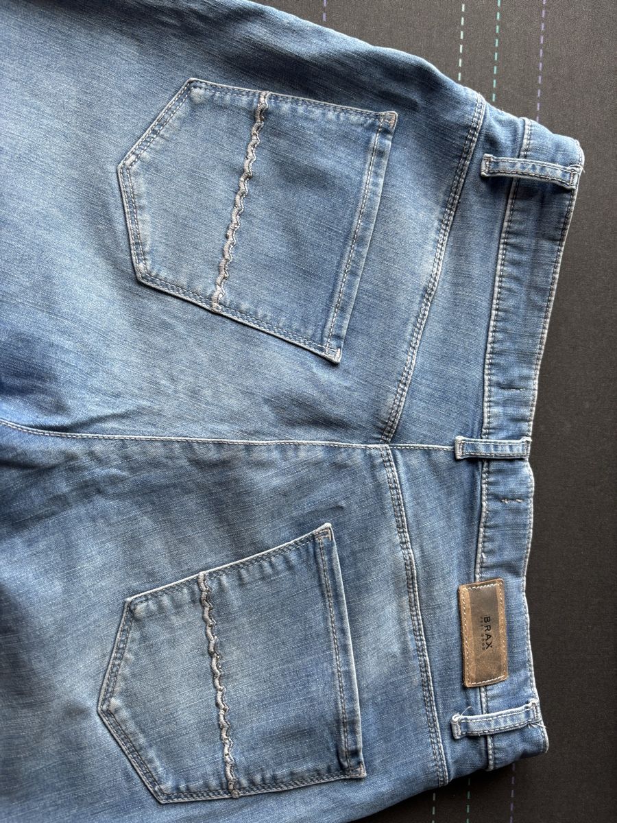 Brax Jeans: Jeans blau Grösse K38 – Usato da Kesswil venduto da Branca-01 4