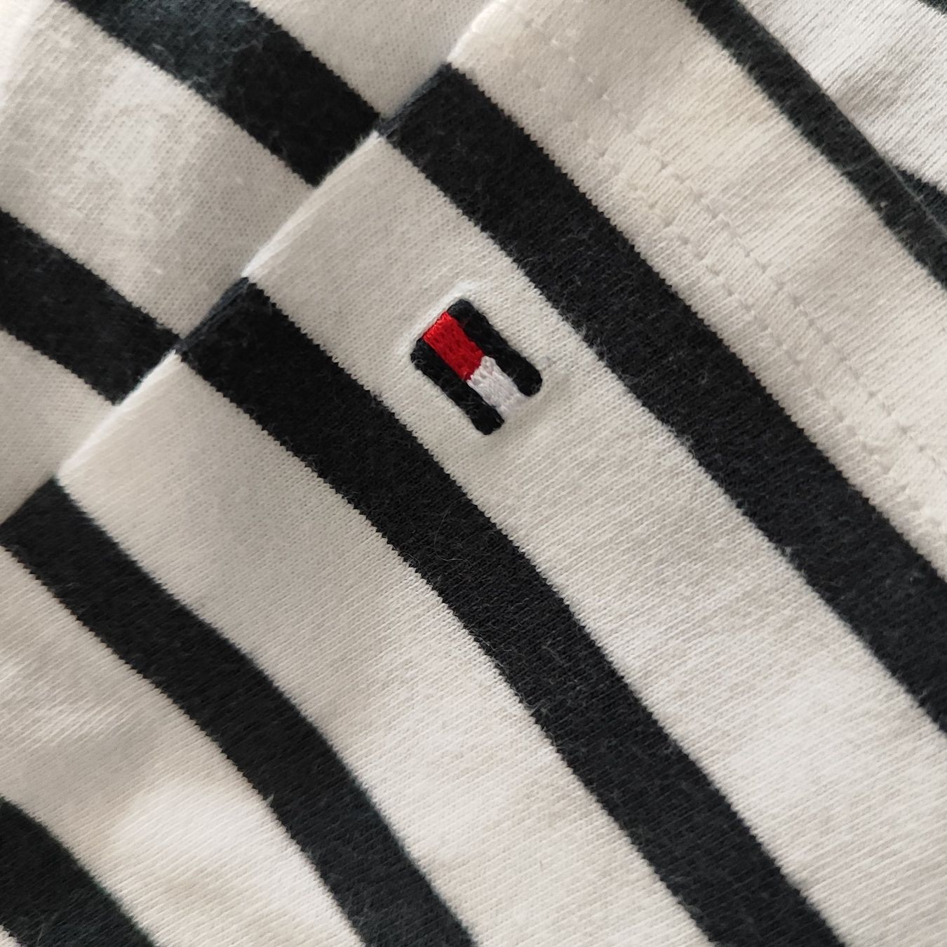 Tommy Hilfiger T-shirts: Hilfiger Shirt GR S – Neuf (Voir description) à Langnau am Albis par Judithsebi 5