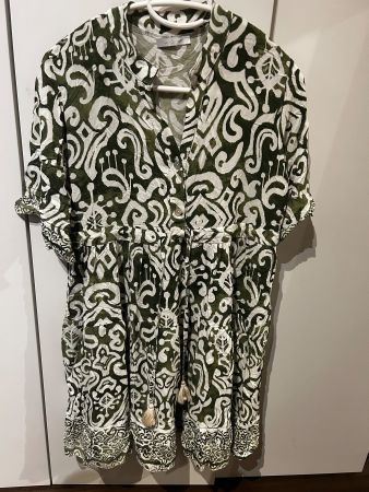 Alles muss weg Luftiges Kleid Weiss Olive gr s