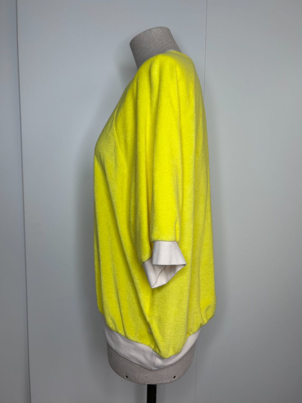 Bellerose T-shirt: Bellerose Terry Cloth T-Shirt – Usato da St. Gallen venduto da look-twice 2