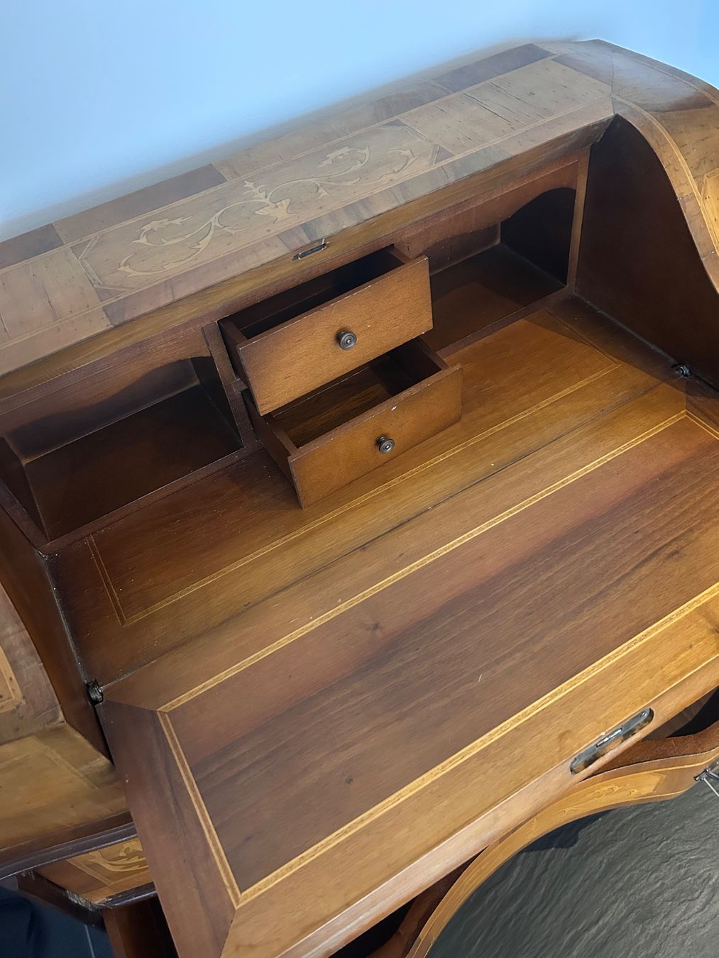 Cassettiere: Schreibkommode Louis-XV Stil mit Intarsien – Usato da Sins venduto da rox_jl59 1