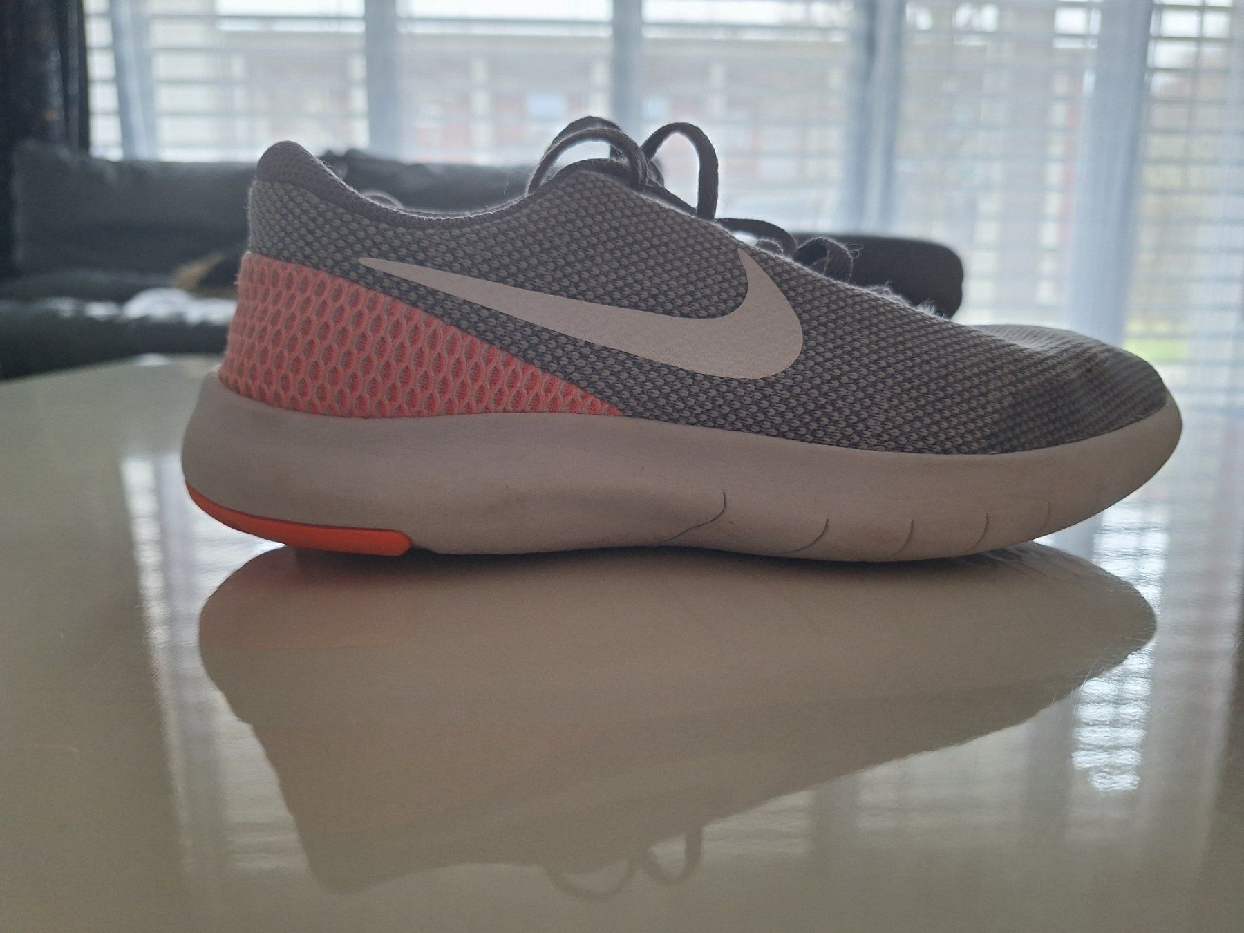 Nike Scarpe da uomo: Nike Turnschuhe Gr. 37.5 – Usato da Burgdorf venduto da W31S
