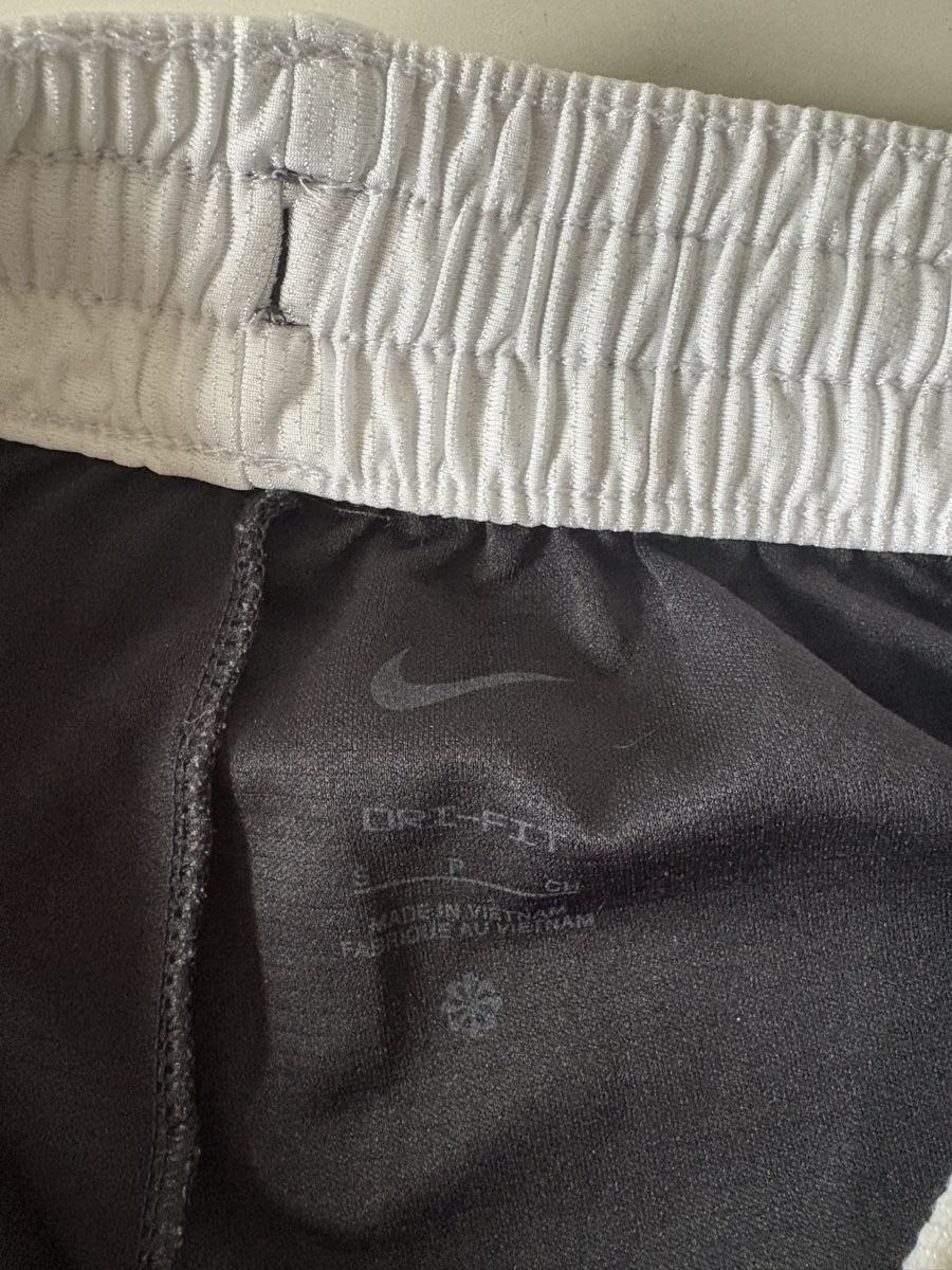 Nike Hosen: Short Nike DRI-FIT – Neu (gemäss Beschreibung) aus Reconvilier von oliver008 2