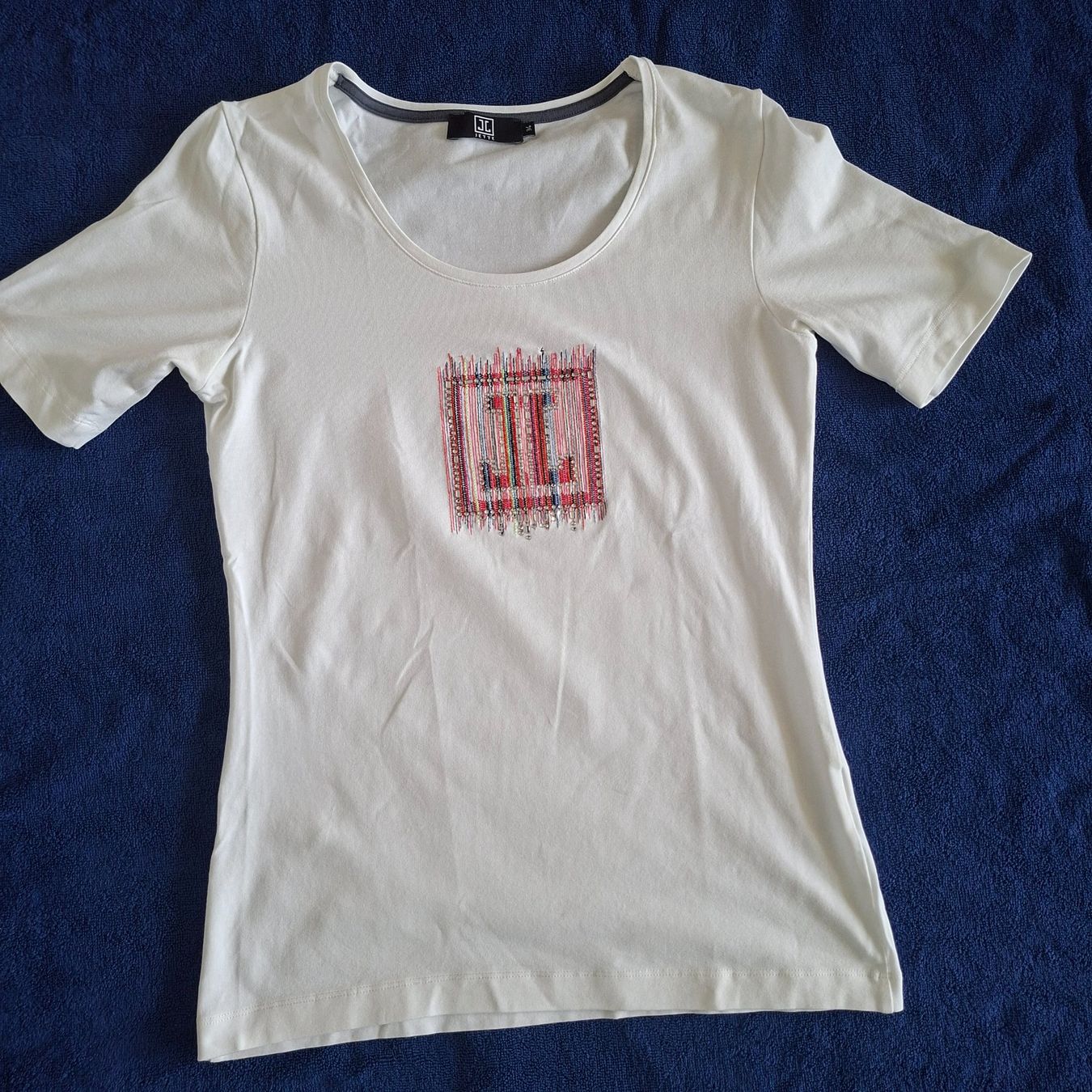 T-shirt: Dekoratives Marken T-Shirt – Usato da Stäfa venduto da meridianum