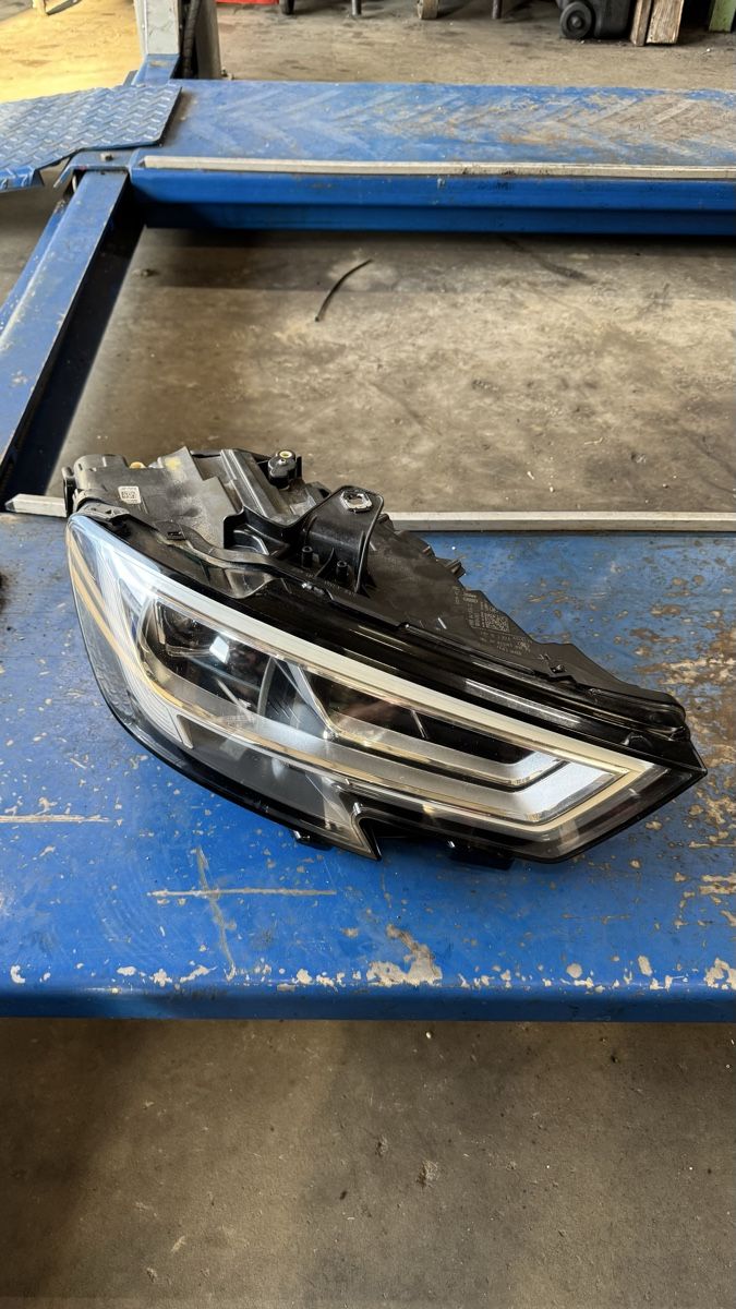 Audi Scheinwerfer: Audi S3 8V Full LED Scheinwerfer – Defekt aus Haag (Rheintal) von tigo70