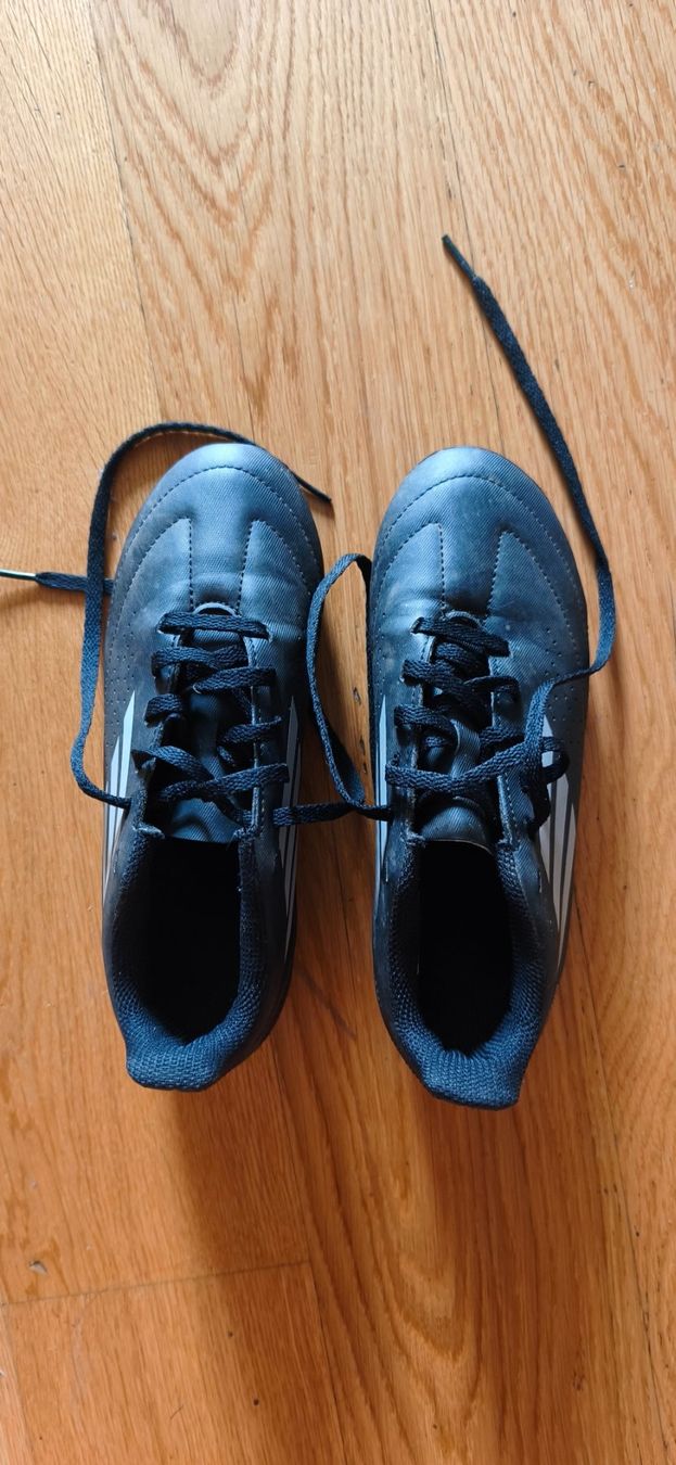 Adidas Scarpe per ragazzi: Fussbalschuhe, Adidas, n 34 – Usato da Sorengo venduto da Te_da