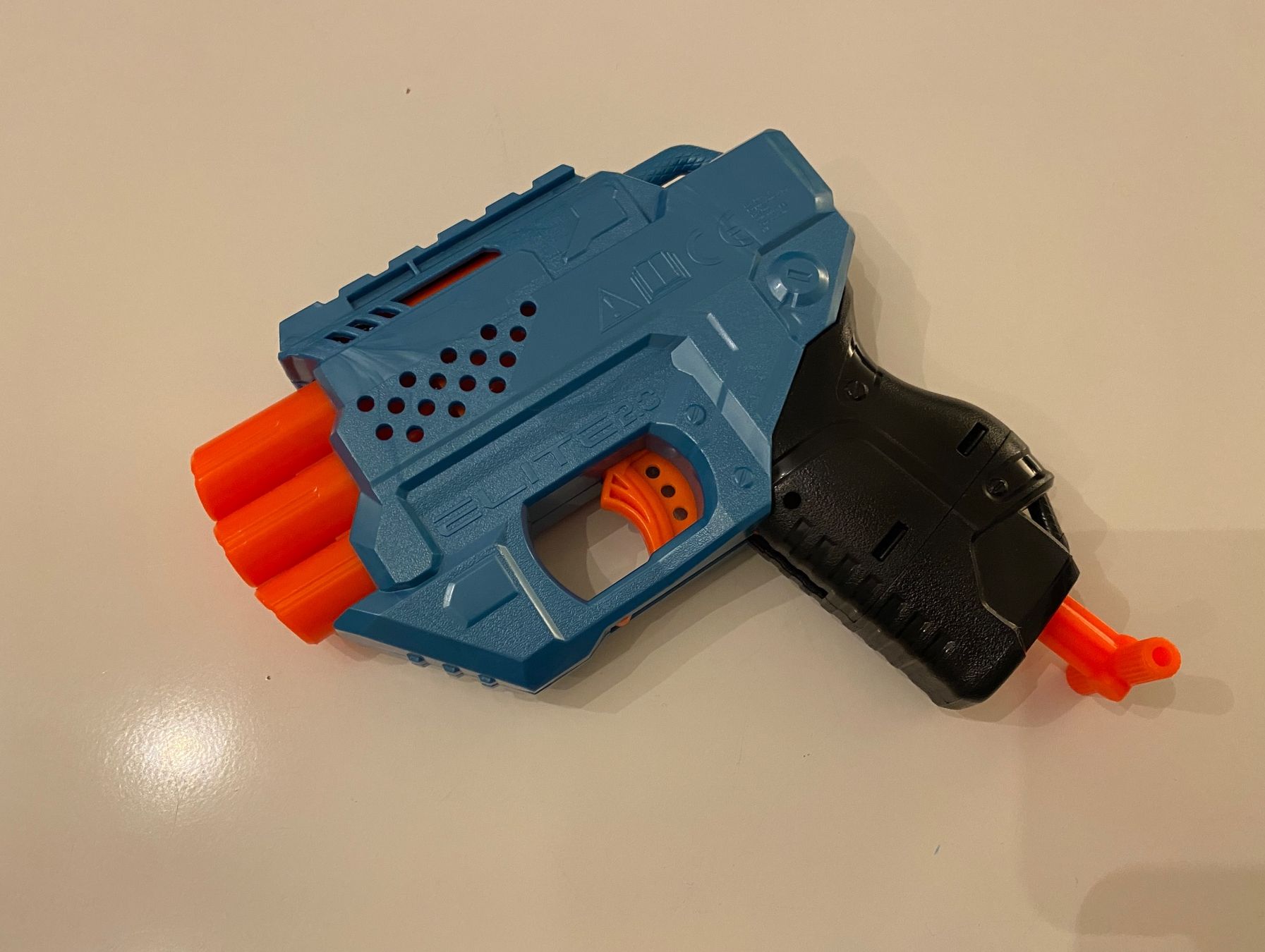 Nerf Giocattoli: Nerf Elite 2.0 Trio - Top Zustand – Usato da Aarau venduto da Ahoffa 1