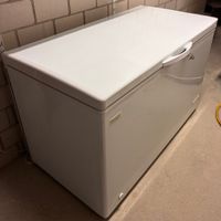 Gefriertruhe Bernardi Modell 330T weiss