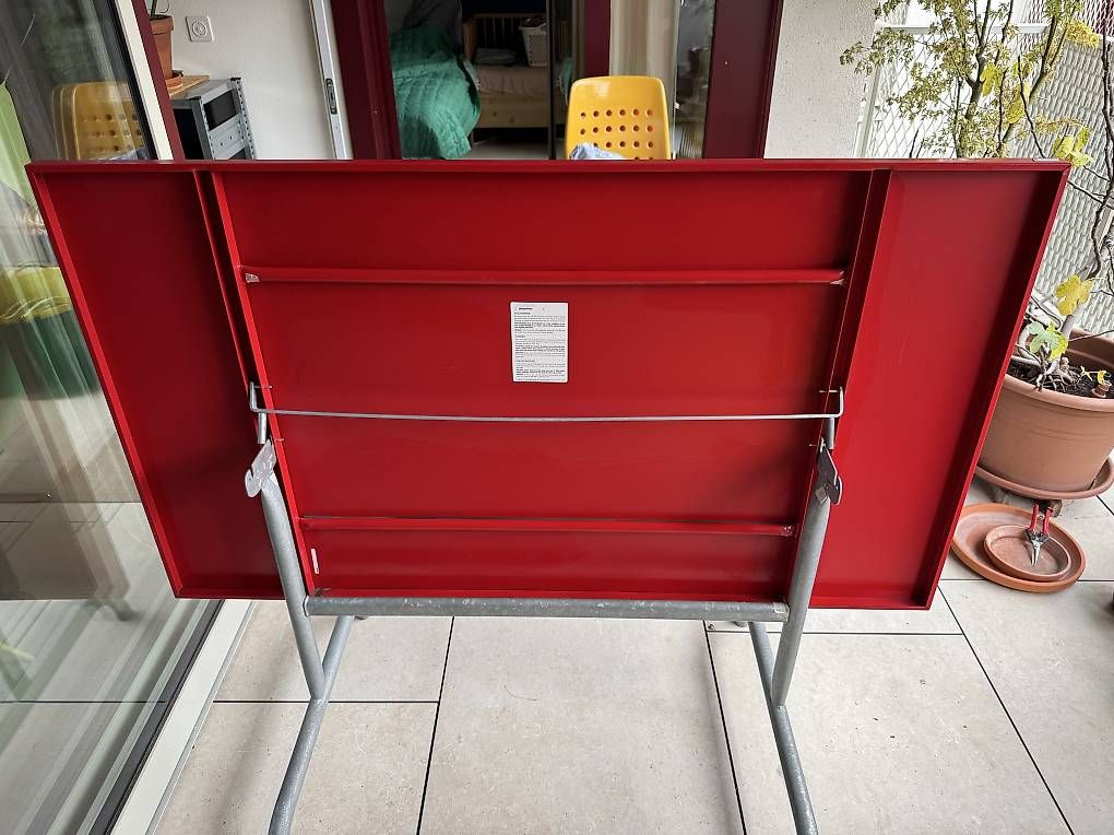 Tavoli: Schaffner Säntis Gartentisch 140x80 rot – Usato da Zürich venduto da rene.mueller84 1