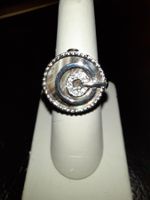 Anello in argento 925 e madreperla colorata