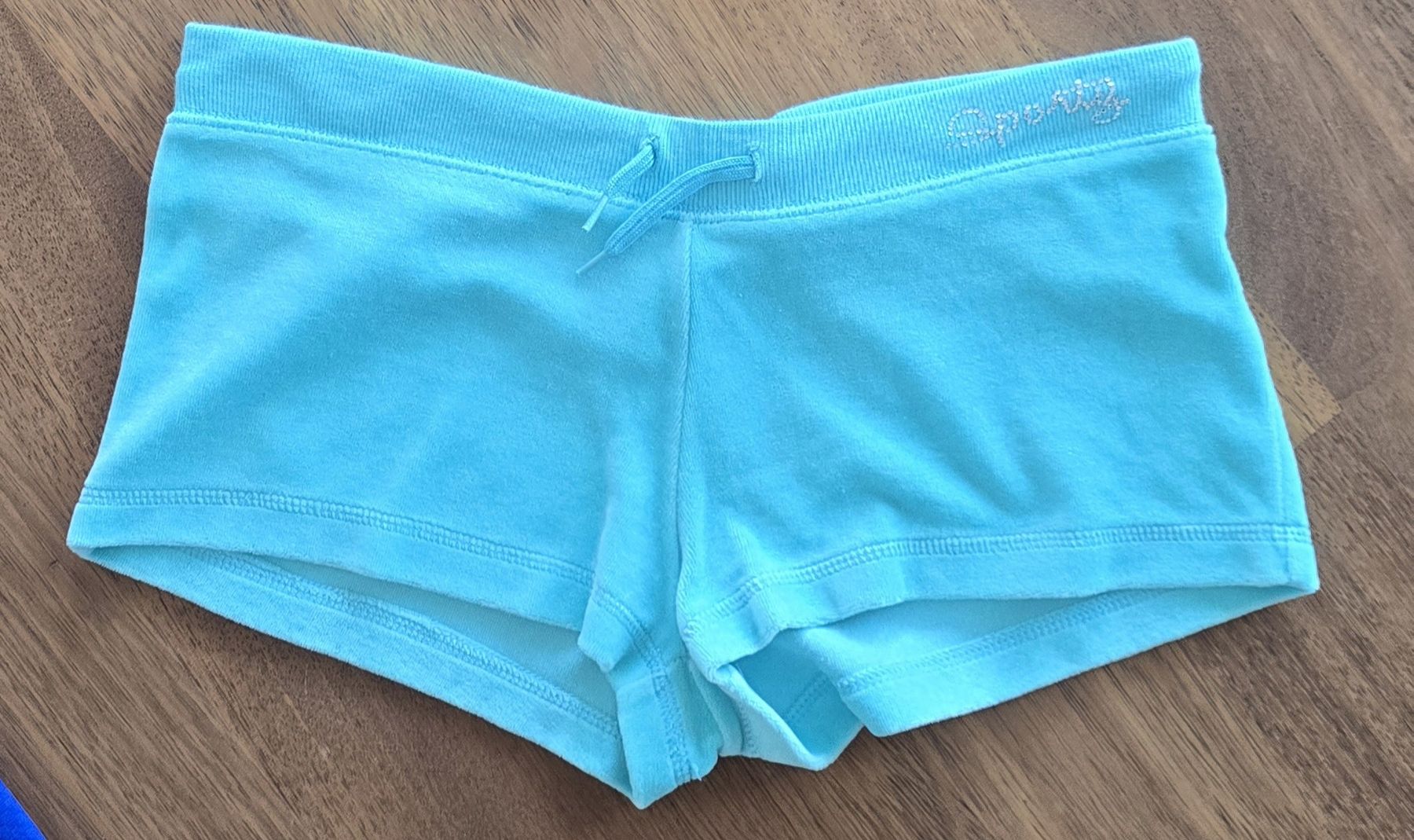 Lots de vêtements: Second Hand Shorts/Rock Gr. 36 – D'occasion à Seuzach par Verano_2026 2